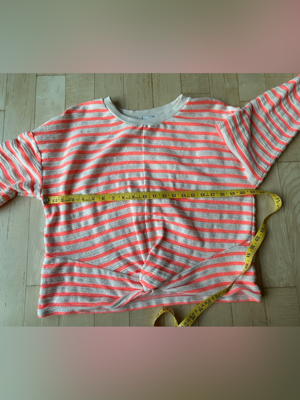 Evereve Women’s Noah Stripe Sweatshirt Neon Coral/Cream Oversized Size Medium - Picture 10 of 15